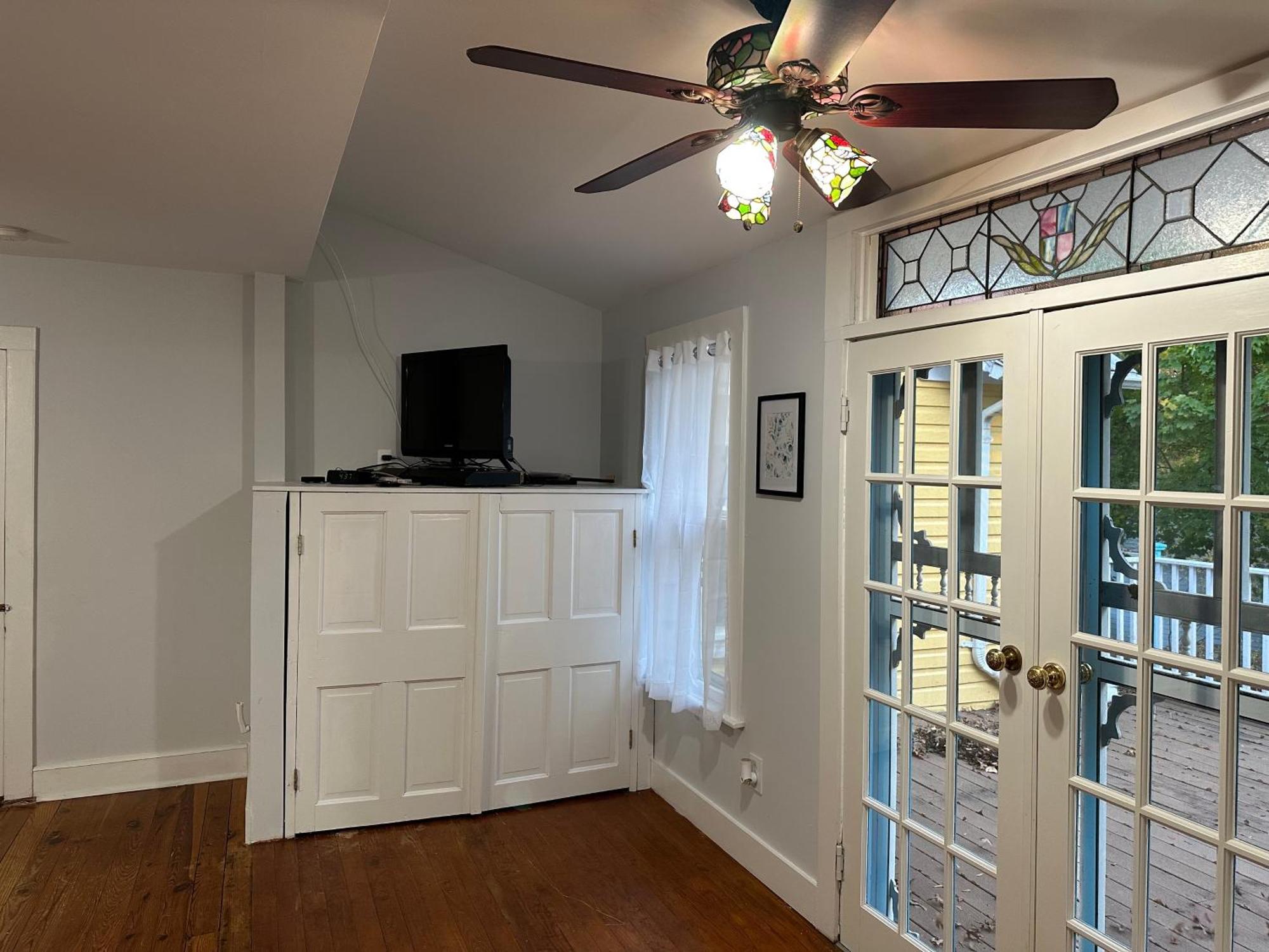 Inn On Fox Meadow - Spacious Victorian Inn 게이더스버그 외부 사진