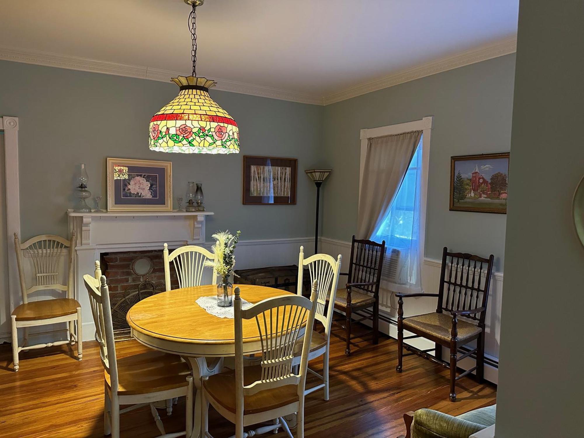 Inn On Fox Meadow - Spacious Victorian Inn 게이더스버그 외부 사진