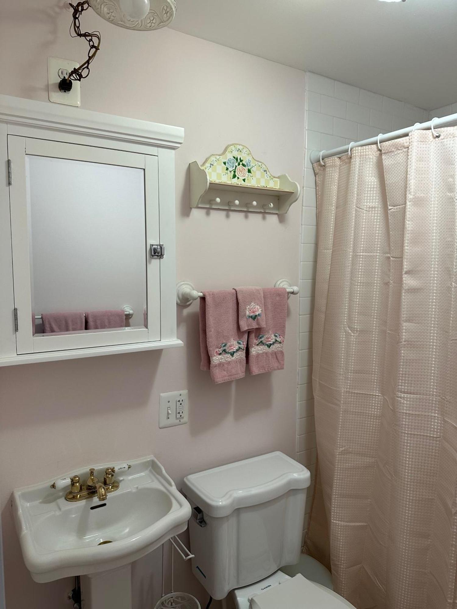 Inn On Fox Meadow - Spacious Victorian Inn 게이더스버그 외부 사진