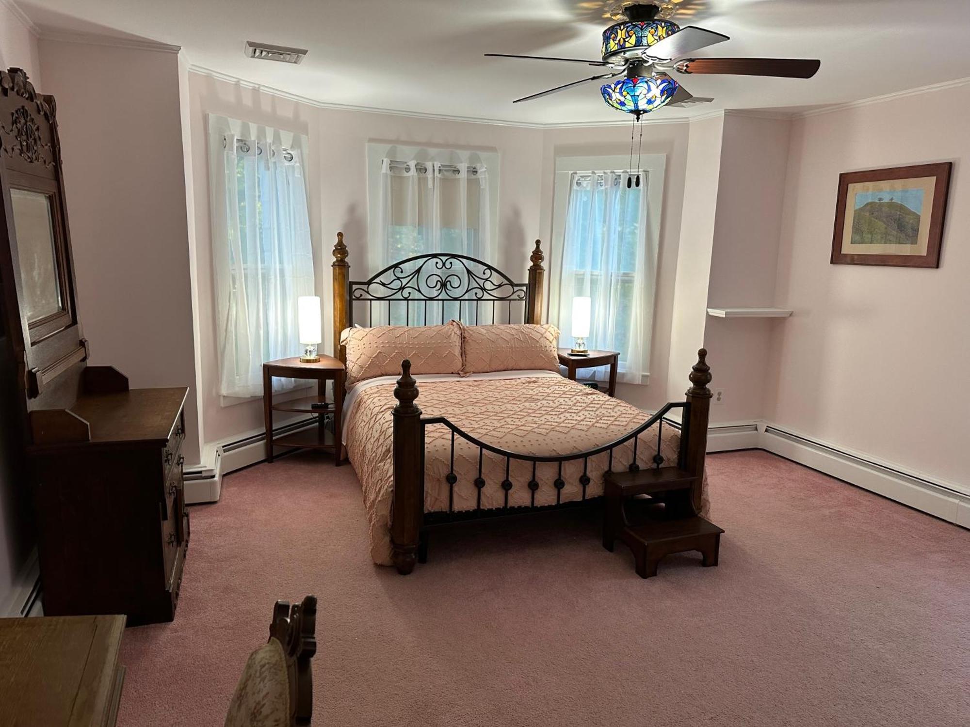 Inn On Fox Meadow - Spacious Victorian Inn 게이더스버그 외부 사진