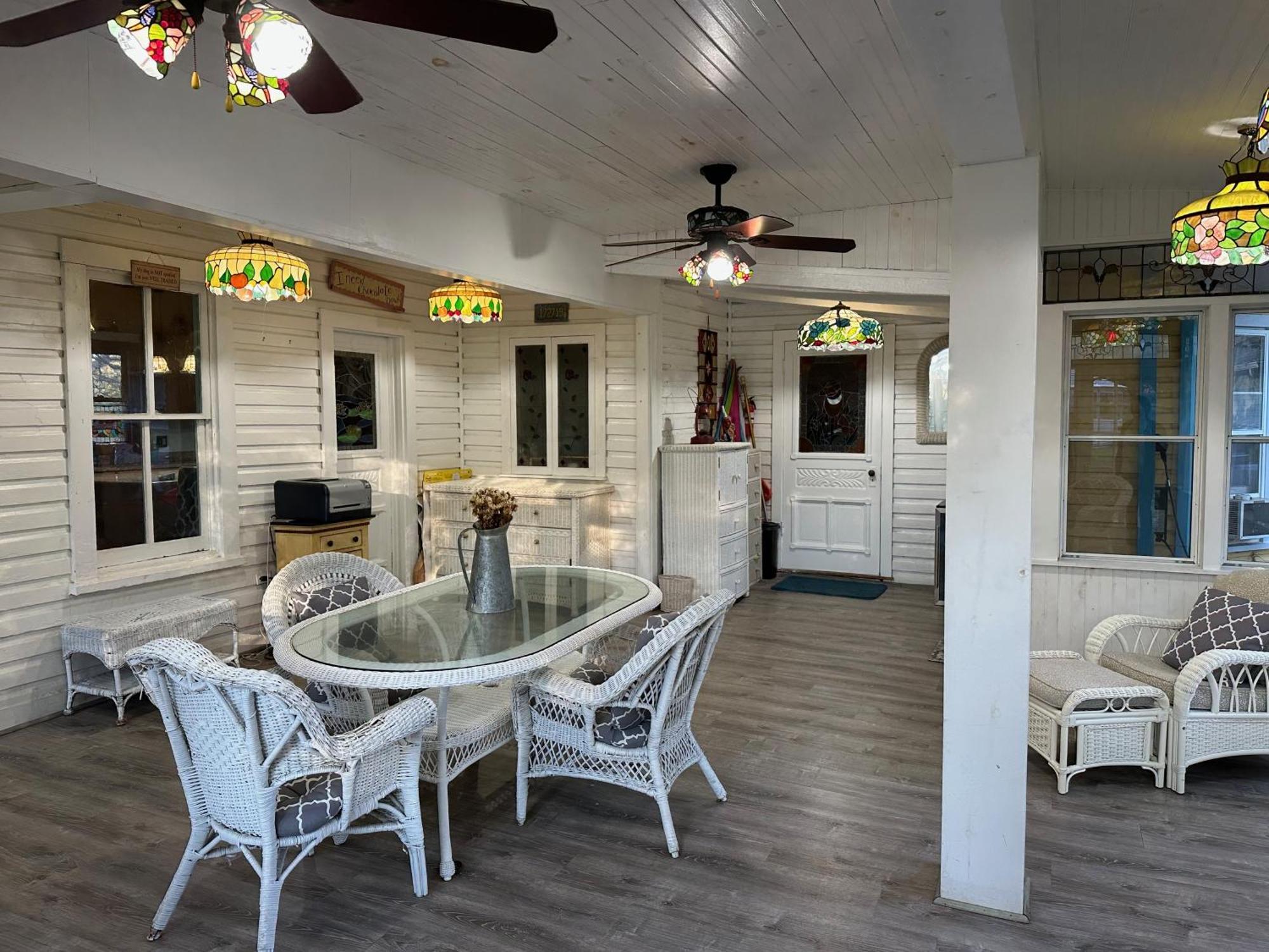 Inn On Fox Meadow - Spacious Victorian Inn 게이더스버그 외부 사진