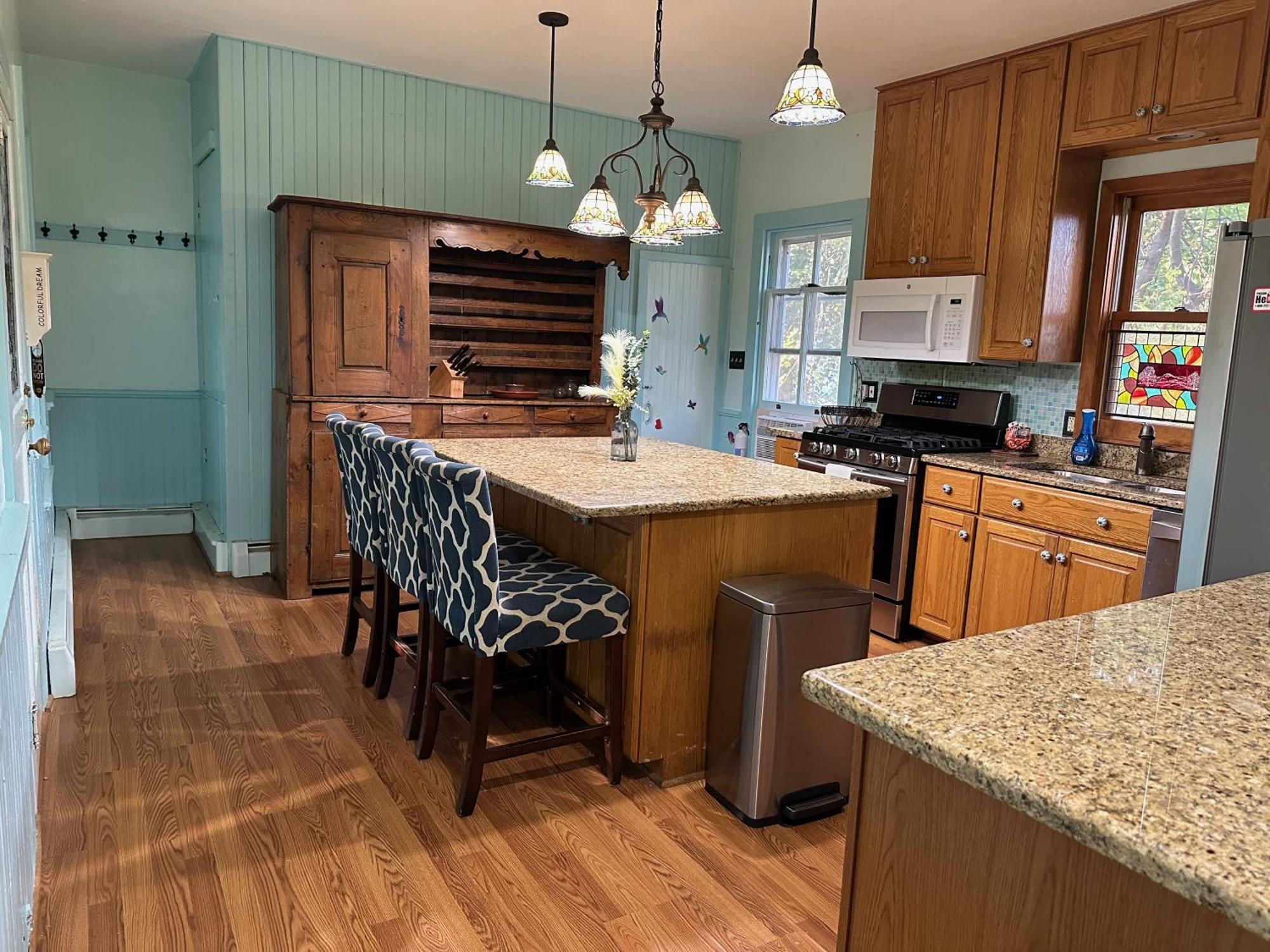 Inn On Fox Meadow - Spacious Victorian Inn 게이더스버그 외부 사진